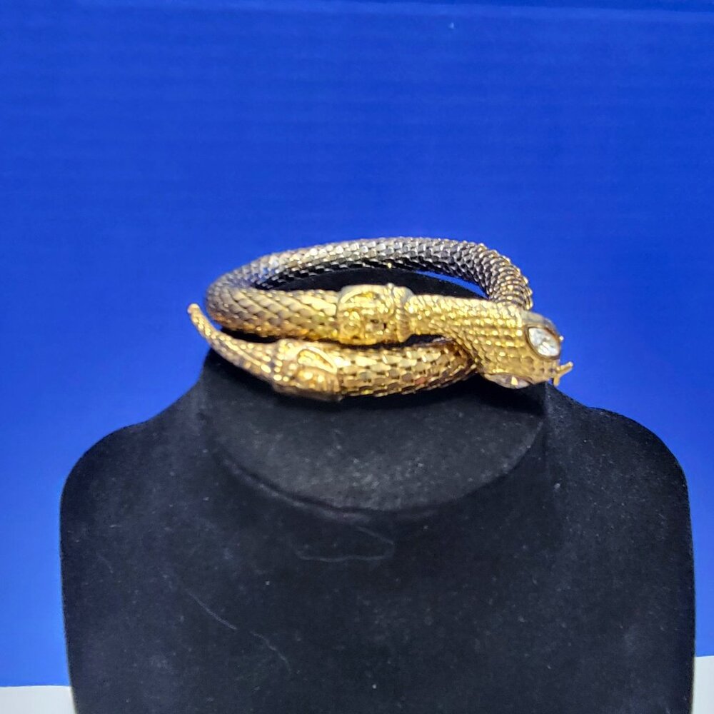 Vintage Gold Metal Mesh Snake Necklace and Bracelet Set - Picture 10 of 16